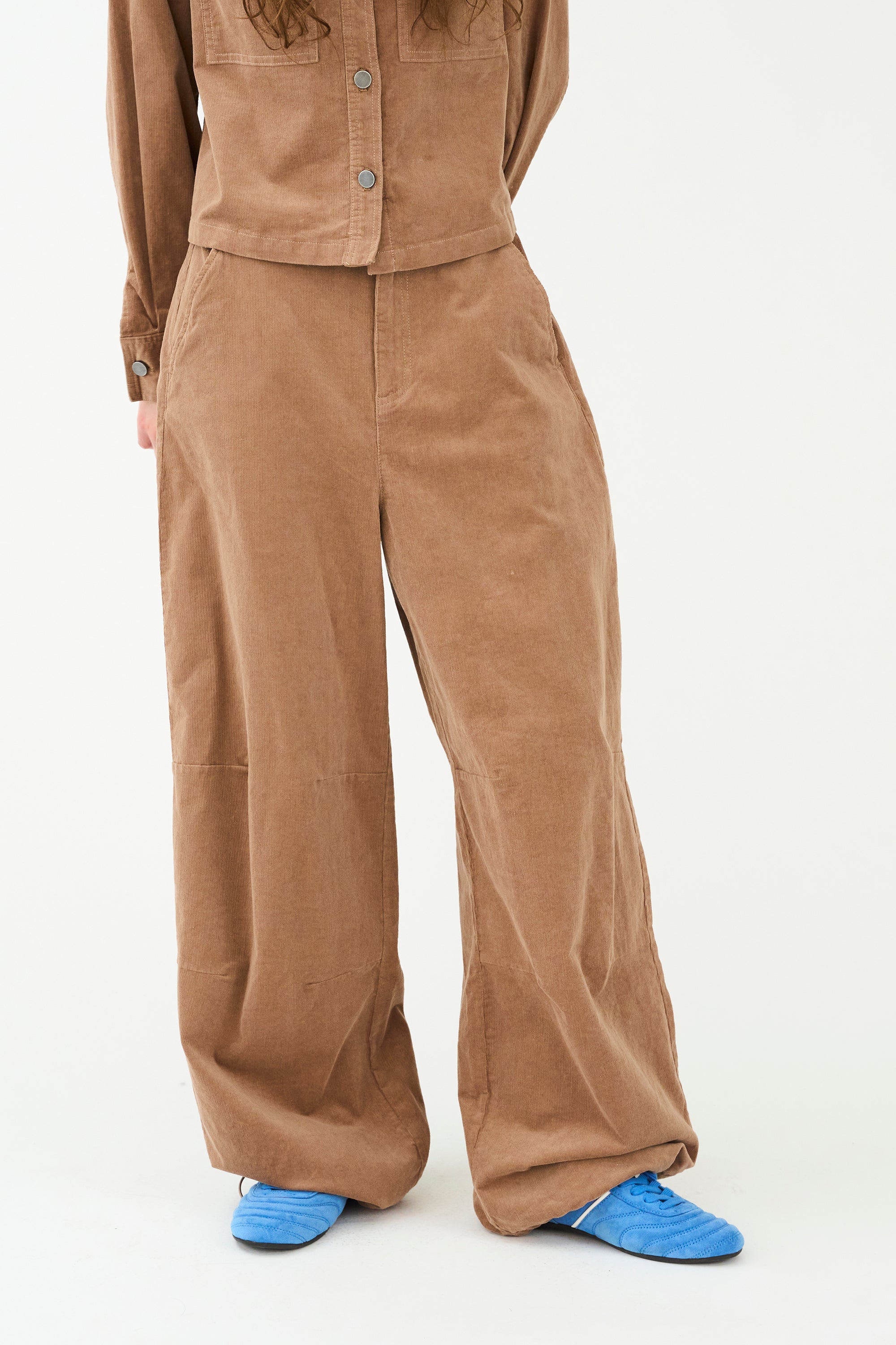 IVY Copenhagen IVY-Corinne Corduroy Parachute Pant Jeans & Pants 790 Dark Desert