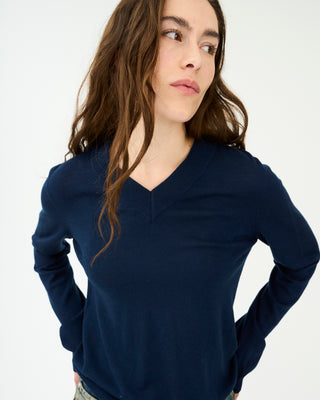 IVY Copenhagen IVY-Essex Regular LS V-neck Knit Knitwear 523 Deep Navy Blue